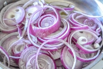 Sliced Onions