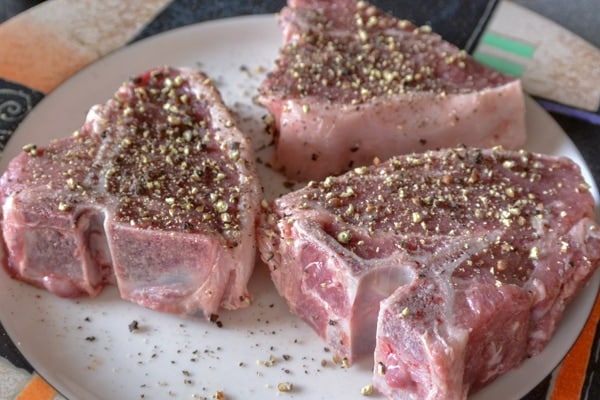 Garlic Herb Crusted Lamb Chops