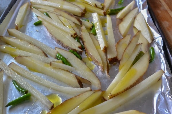 Spicy Crunchy Baked French Fries