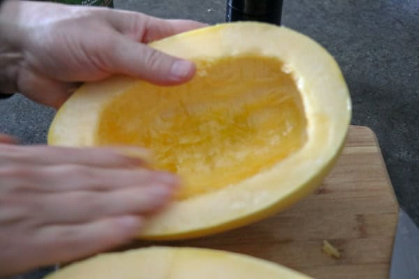 Cacio E Pepe Spaghetti Squash
