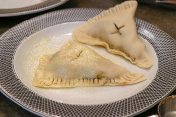 Air Fryer Apple Empanadas