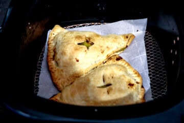 Air Fryer Apple Empanadas