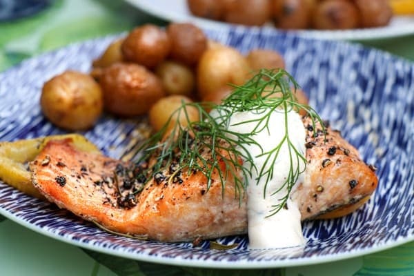 Grilled Salmon with Dill Sauce and Potatoes