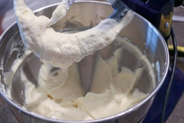 Cheesecake in mixer