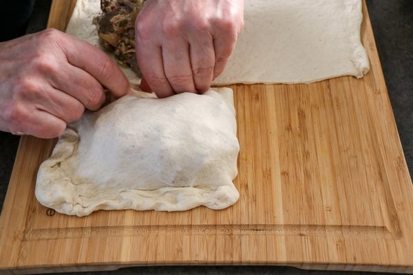 Philly Cheesesteak Calzones