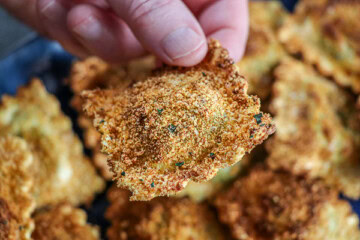 Spicy Cheesy Air Fryer Ravioli