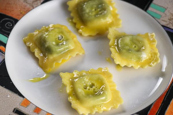 Spicy Cheesy Air Fryer Ravioli