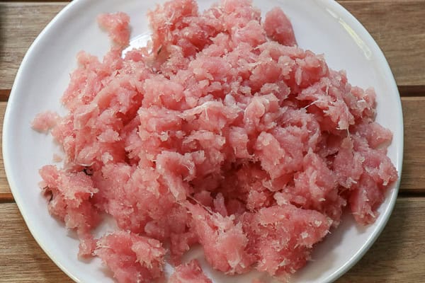 A plate of raw tuna