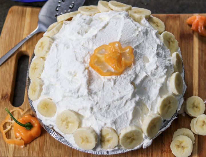 Habanero Cream Pie with bananas