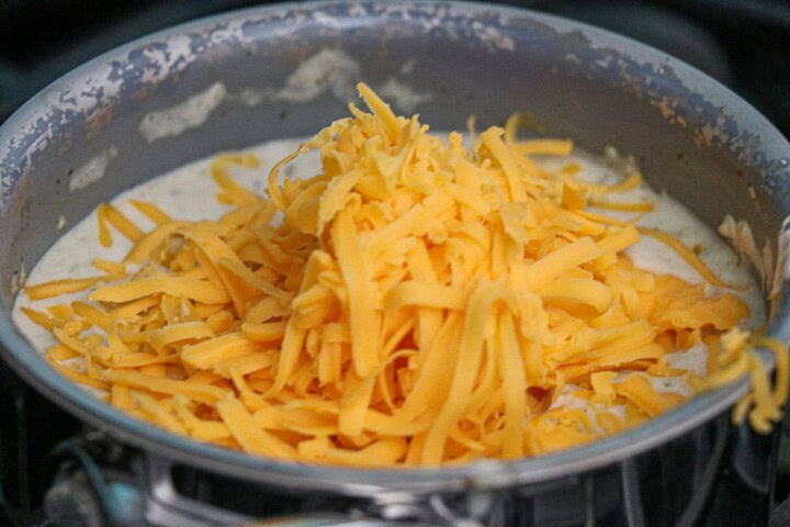 Sauce with cheese