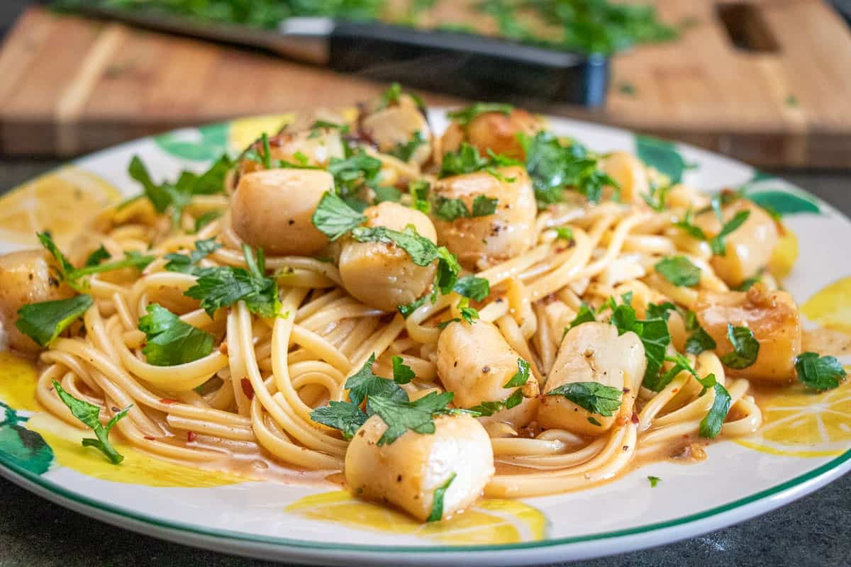 Pasta in Garlic Lemon Sauce