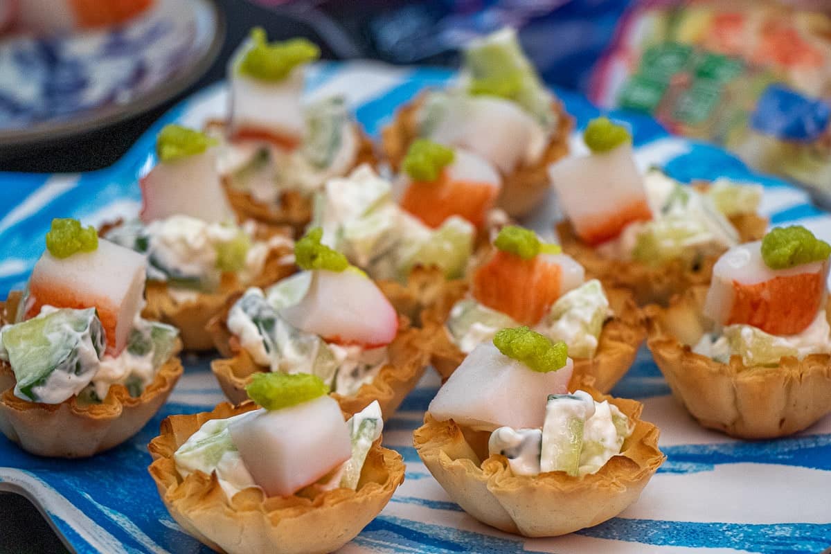 Crab and cucumber phyllo cups