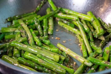 Asparagus in a skillet
