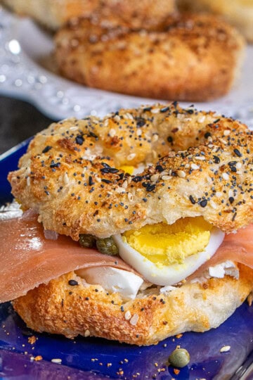 High-Protein Bagle with salmon, egg and cream cheese